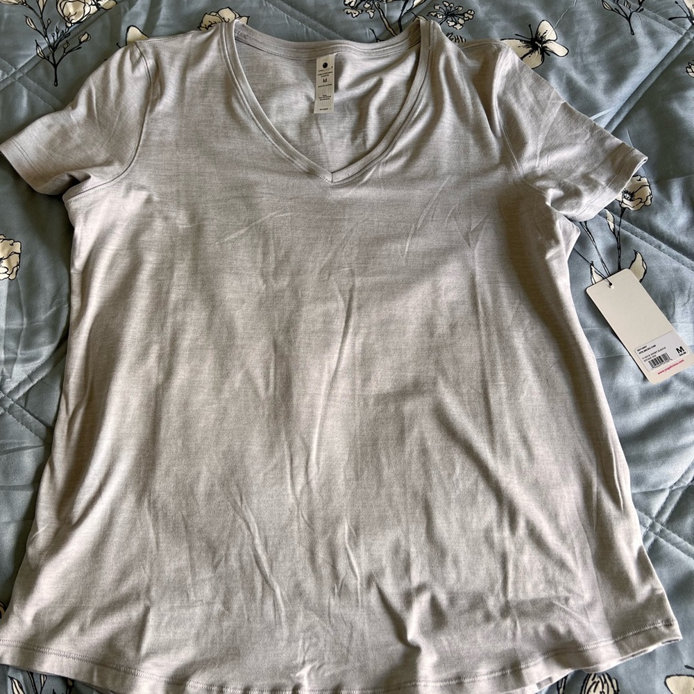 Yogalicious Light Gray V-Neck Women's Tee